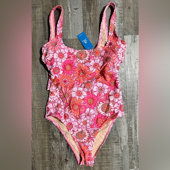 CUPSHE NWT women’s Floral Swimsuit Size Medium - Picture 3 of 6